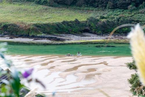 Sea-renity, stunning beach house with coastal views gîte à louer The Bay Hotel Newquay