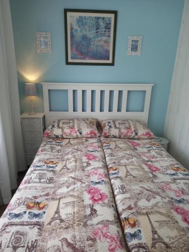 1 queen bed, 1 sofa bed