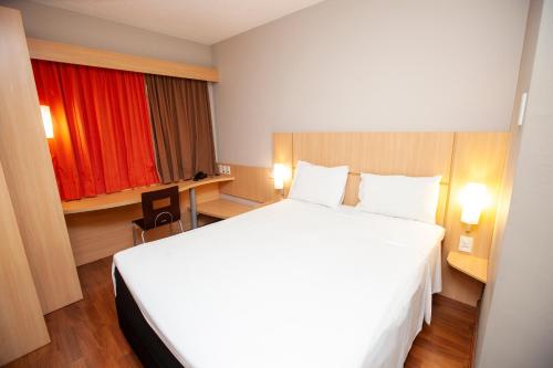 Standard One Double Bed image 7