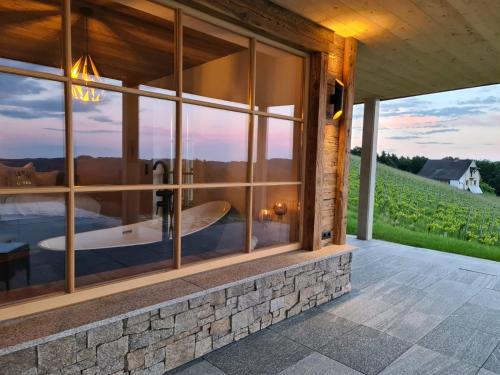 Liebe zur Steiermark / Haus Tyrol in St. Stefan Im Rosental