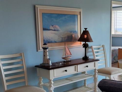 Unit 202 - East View of Gulf of Mexico- Gold unit at Bronze Rate! - image 11