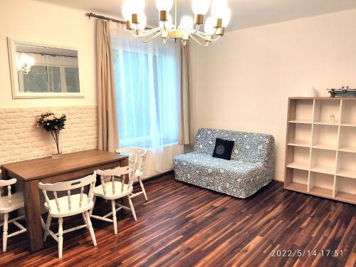 Romantic two bedroom apartment in the Buda hills - image 14