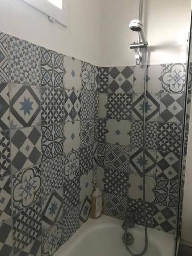 Belle chambre privee Cergy (dans le golf) proche RER A in Boisemont