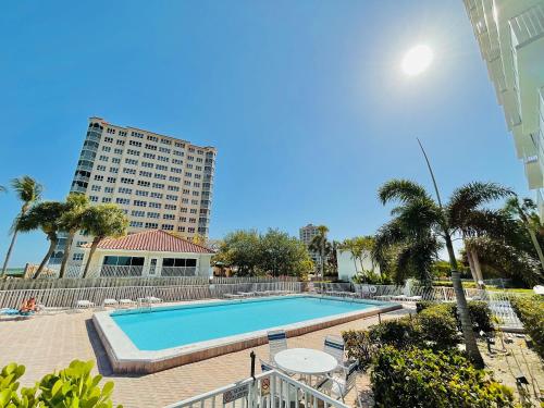Penthouse 6 Panoramic Ocean Views Top Floor - Lighthouse Beach Park
