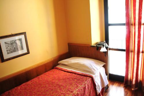 Hotel Vecchia Milano - image 13