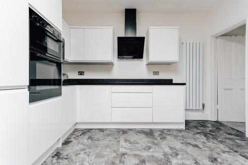 Kitchen, Private Two Bedroom Residence in Southbourne - Private Parking - Off the High Street - Minutes Away  in Boscombe East