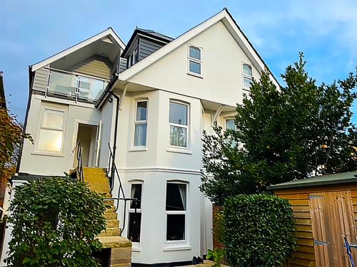 Exterior view, Private Two Bedroom Residence in Southbourne - Private Parking - Off the High Street - Minutes Away  in Boscombe East