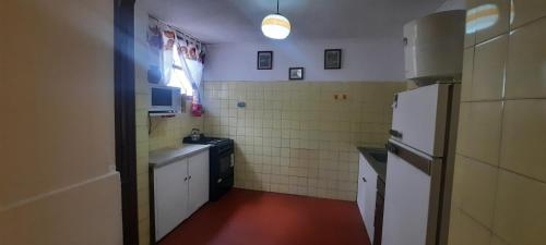 One-Bedroom Apartment image 3