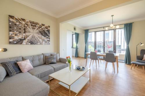 Sunrise 1BDRM View Apartment NDK Congress Centre, Sofia