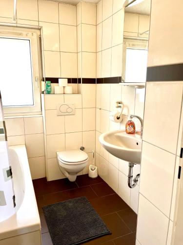 浴室, Apartment Neckarsulm in 內卡爾蘇爾姆