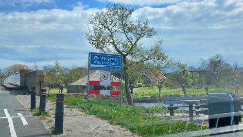 Renovated familychalet 'De Schaapskooi', 6-persons, a big private garden near the coast of the Netherlands