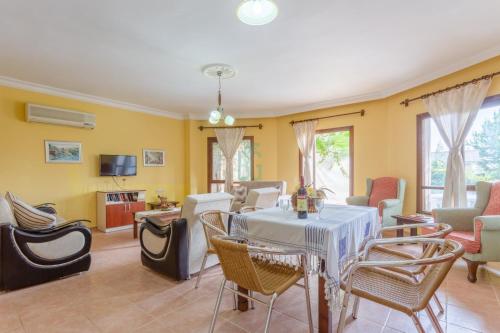 Two-Bedroom House image 10