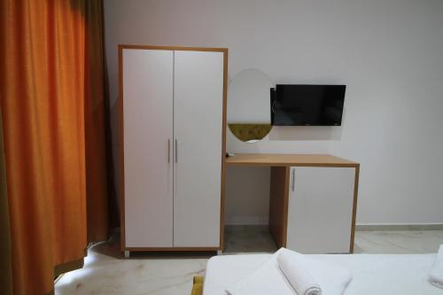 Moonshine Hotel - image 3
