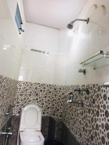 Bathroom, City View Home Stay in Tansen