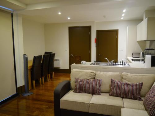 Liver View Apartment - main image