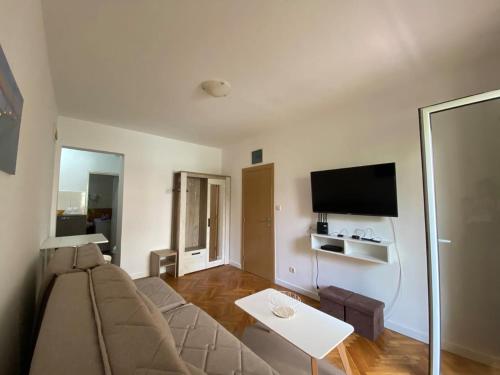Studio Apartment Hana