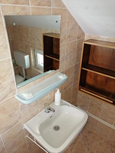 Triple Room with Private External Bathroom
