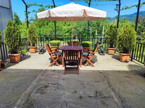 Hotel Botanica in Chaisubani