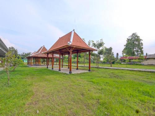 OYO Homes 91054 Desa Wisata Budaya Kebondalem Kidul