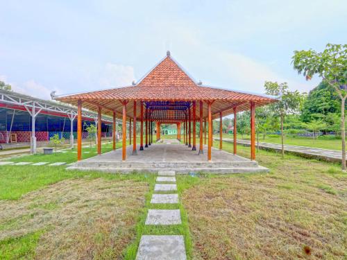 OYO Homes 91054 Desa Wisata Budaya Kebondalem Kidul