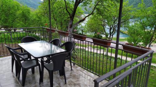 Apartman Stević (Apartman Stevic) in ปลูชิเน