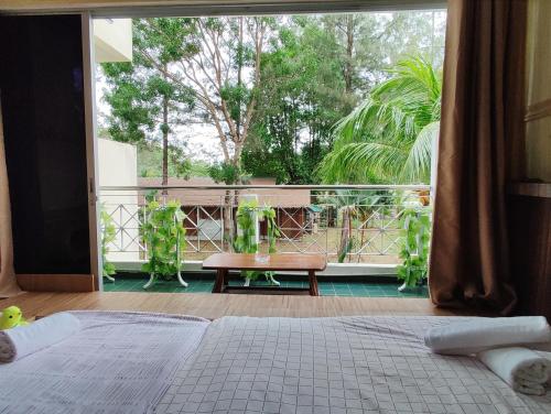 Teluk Batik Beach Apart ment Lumut Sitiawan NO POOL in 巴迪灣