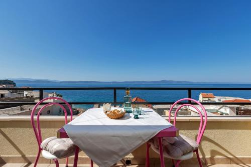 Superior One-Bedroom Apartment with Balcony and Sea View (2+ 2) image 7