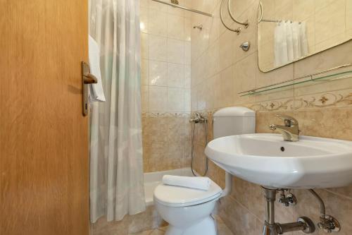  One-Bedroom Apartment with Balcony and Sea View  (2 + 2) image 10