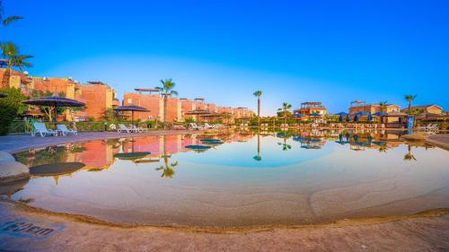 Swimming pool, Marina Wadi Degla Hotel in Ataqah