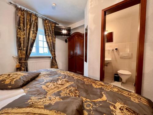 Altstadthotel Hayk am Rhein Room Type - Small Double Room