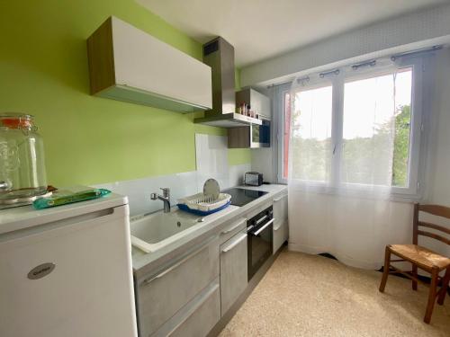 Appartement F3 de 60 m² au rez de chaussée d'une villa