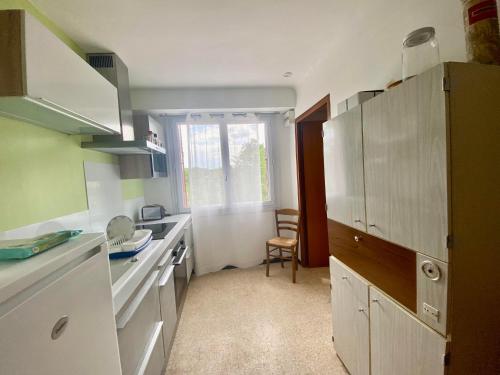 Appartement F3 de 60 m² au rez de chaussée d'une villa