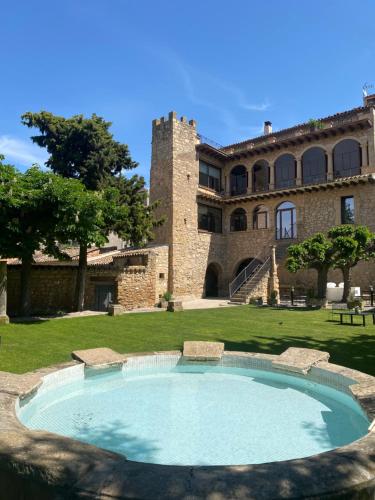 A szálláshely kívülről, Casa Llobera 1792 in La Pobla de Cérvoles