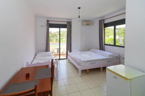 Bora Rooms - image 2