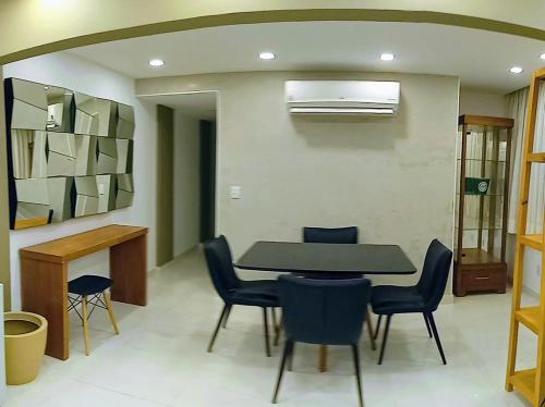 Fully Furnished Apartment-HEART OF LEBLON (Apartamento Totalmente mobiliado no melhor ponto do leblon)