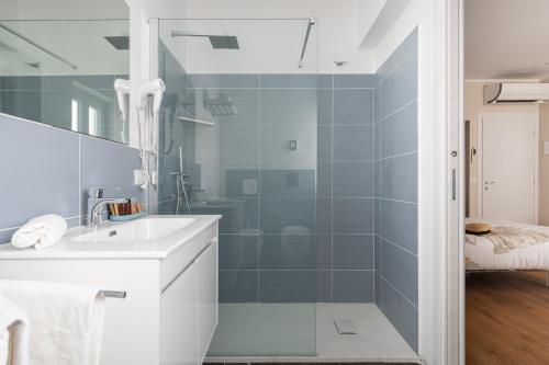 Attico 37 - Comfort room con terrazza esclusiva il cui accesso avviene non direttamente dalla camera, Palermo (fotografie 8)