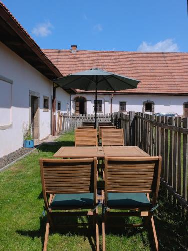 สวน, Apartmány v broumovském statku (Apartmany v broumovskem statku) in เวลกาเวส