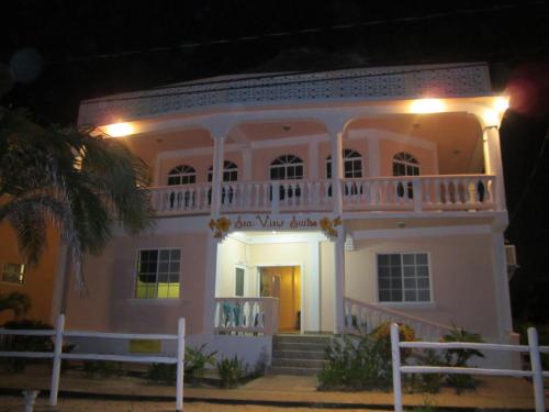 Sea View Suites Placencia