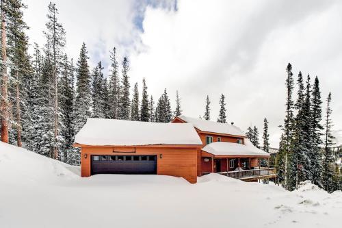 Immaculate & Private Mountain Home with Hot Tub - Sugar Pine Lodge in Alma (CO)