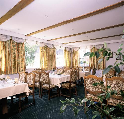 餐廳, 雪絨花酒店 (Hotel Edelweiss) in 格岑斯