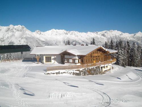 Hotel Edelweiss – Götzens, IL