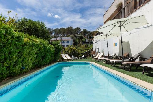  C I M House - Villa Boutique in Sitges