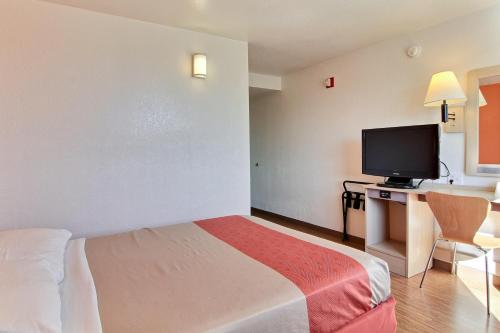 Motel 6-Fargo, ND - West Acres - North Fargo