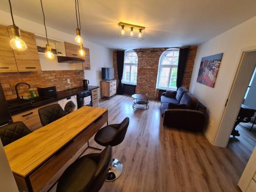 Main Square Apartments 1