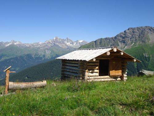 Tgamon Somtgant mit Glasdach in Malmigiuer, Schweiz