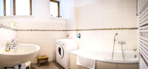 Wunderschöne Wohnung in sanierter Villa! incl WIFI, Drážďany (fotografie 9)