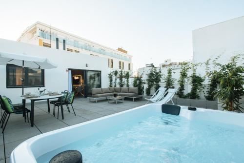 Guadalupe 15 by Magno Apartments 5