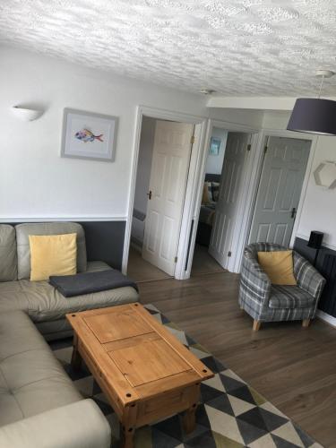 Chalet Bonair Spacious comfortable 2 Bedroom Chalet sleeping 4 Dartmouth