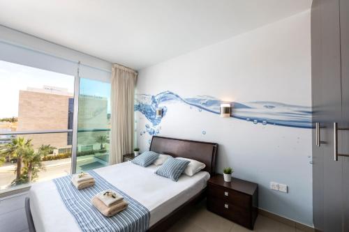 Apartment with Sea View image 3