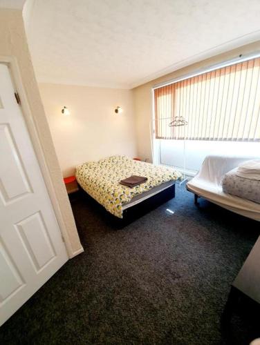 Picture of Rayleigh Town Centre 3 Bedroom Apartment